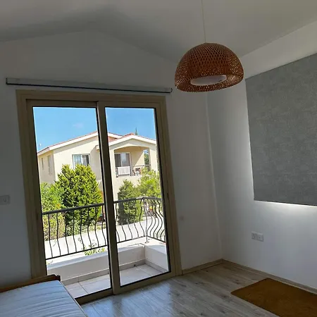 度假居 Hermine Paphos *